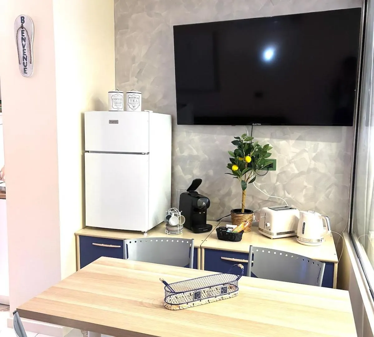 Апартаменты Appartement Vue Mer Avec Piscine Рокебрюн — Кап-Мартен